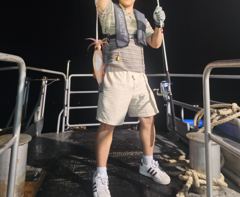 출항부터 대박! 돌고래들과 함께 시작한 한치낚시 사진