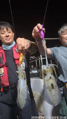 참돔<< 6짜외5짜,5짜,5짜 “두명“에서 40수!!>> 초대박 대물 소굴 진입!!! 내일 긴급 3자리 여유~!! 23일예약