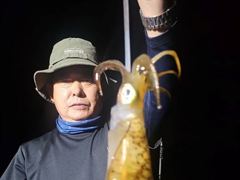 무늬팁런 씨알에 꾸준한 마리수로 퍽~퍽 예약가능