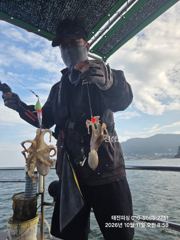 [사천] ^삼천포 왕쭈 조황 좋습니다 "내일부터 쭈욱 예약중입니다^^ 사진