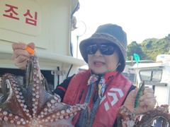 돌문어 1600g1500g외 씨알급 연일 ! 폭발 ! ( 내일예약가능 )