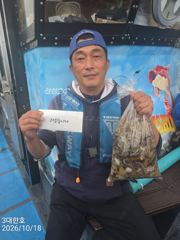 10월18일 오전 주꾸미 조황입니다~ 수요일부터 자리널널하게 있습니다 나올때 잡으러 오세요